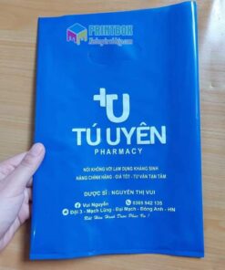 In túi nilon cửa hàng bán thuốc
